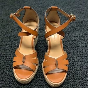 COPY - Banana Republic size 6 wedge sandals.